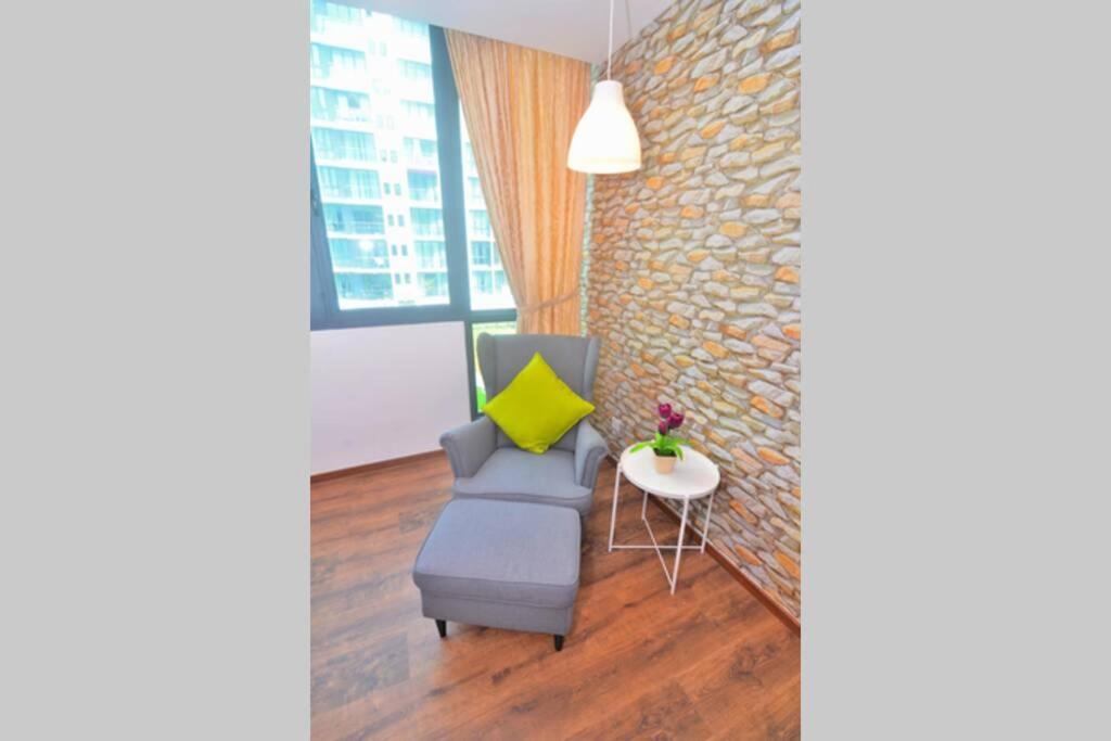 Vivacity Jazz Suite New Luxury Vivacity Cozy Home Lv8 Кучинг Екстериор снимка