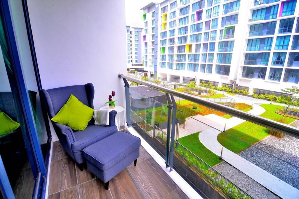 Vivacity Jazz Suite New Luxury Vivacity Cozy Home Lv8 Кучинг Екстериор снимка